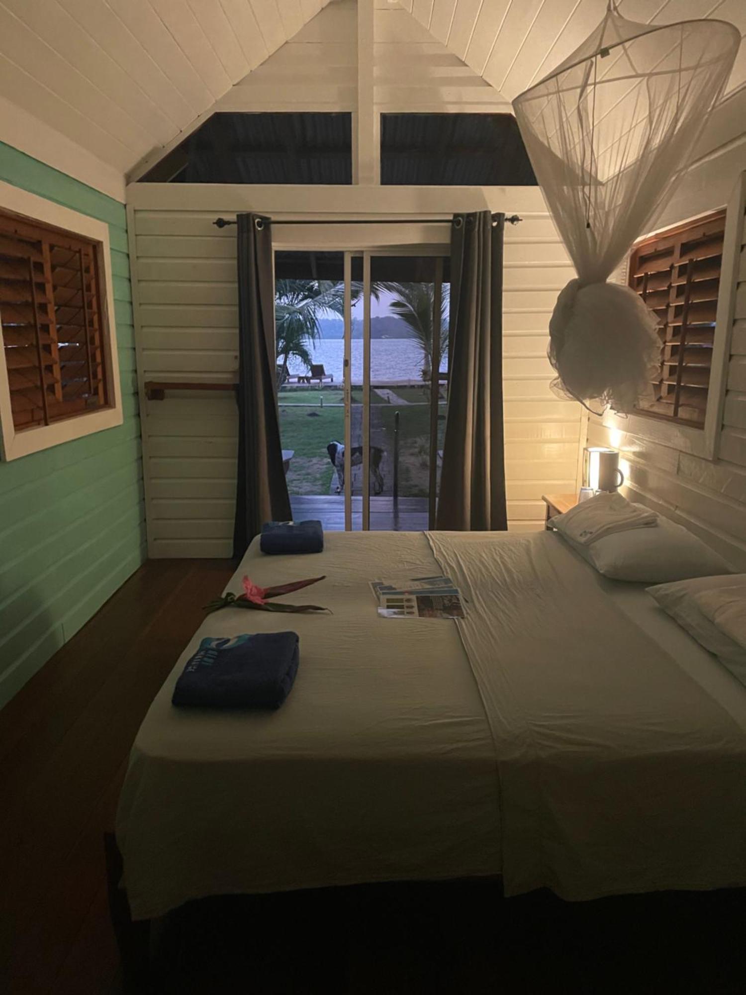 Dolphin Blue Paradise Bocas Town Exterior foto
