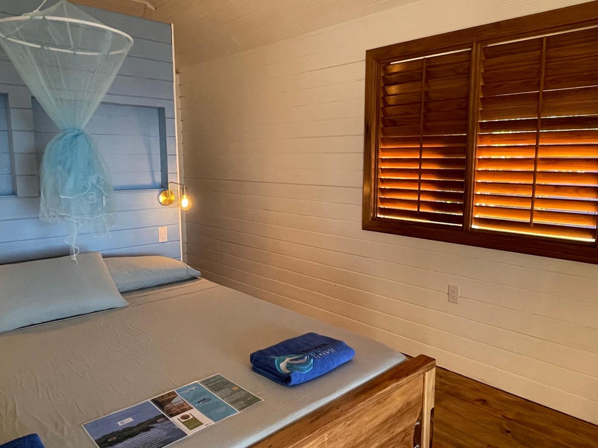 Dolphin Blue Paradise Bocas Town Exterior foto